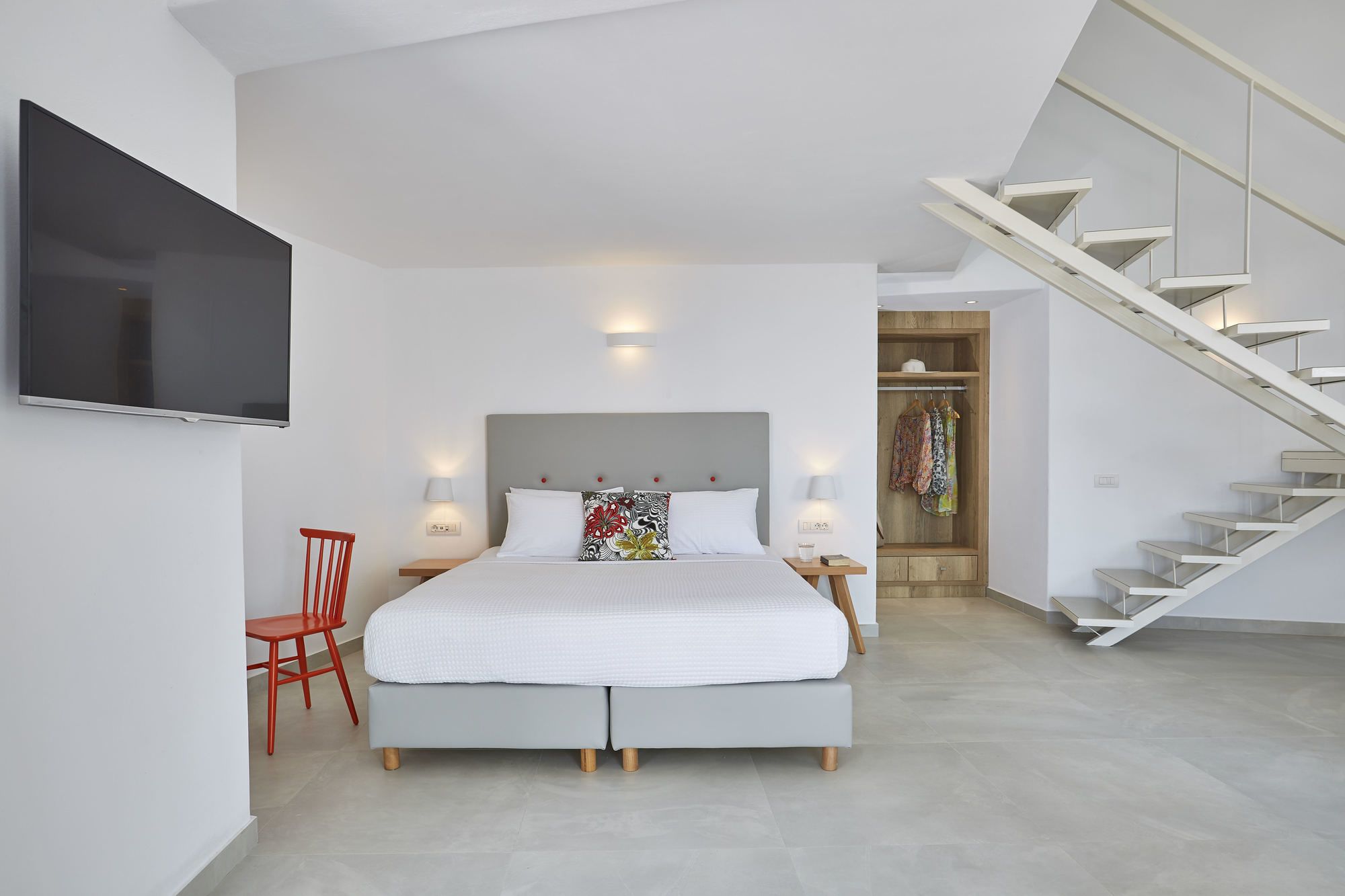 Фото Aperanto Suites