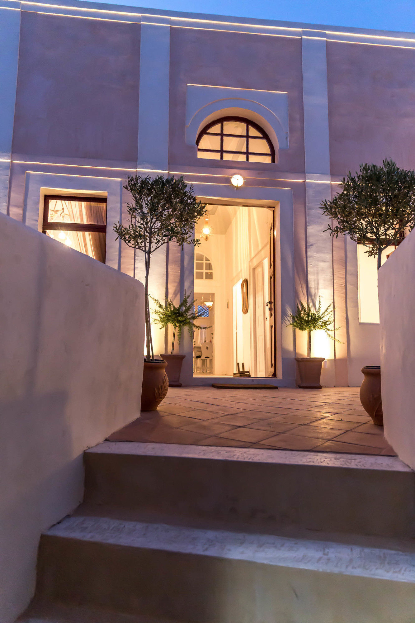 Фото Poseidon Mansion