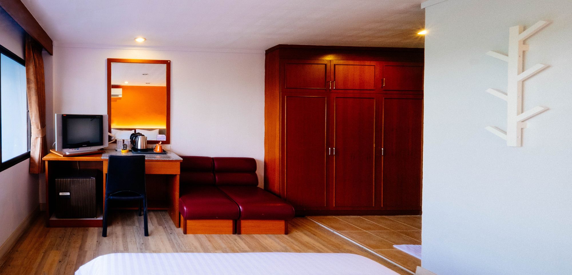 Фото Atlas Bangkok Hotel