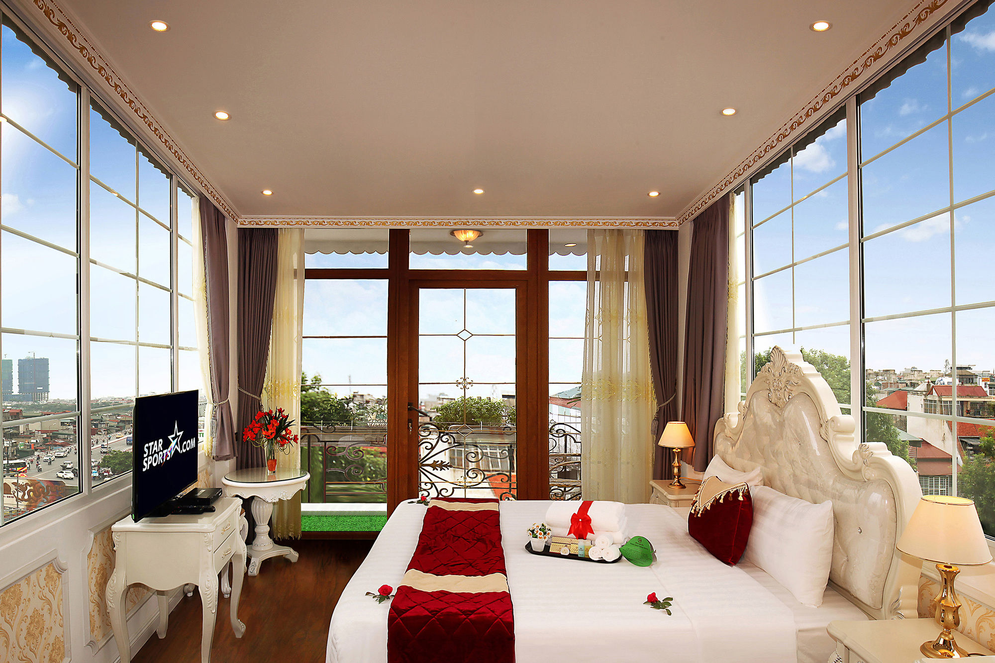 Фото отеля 2