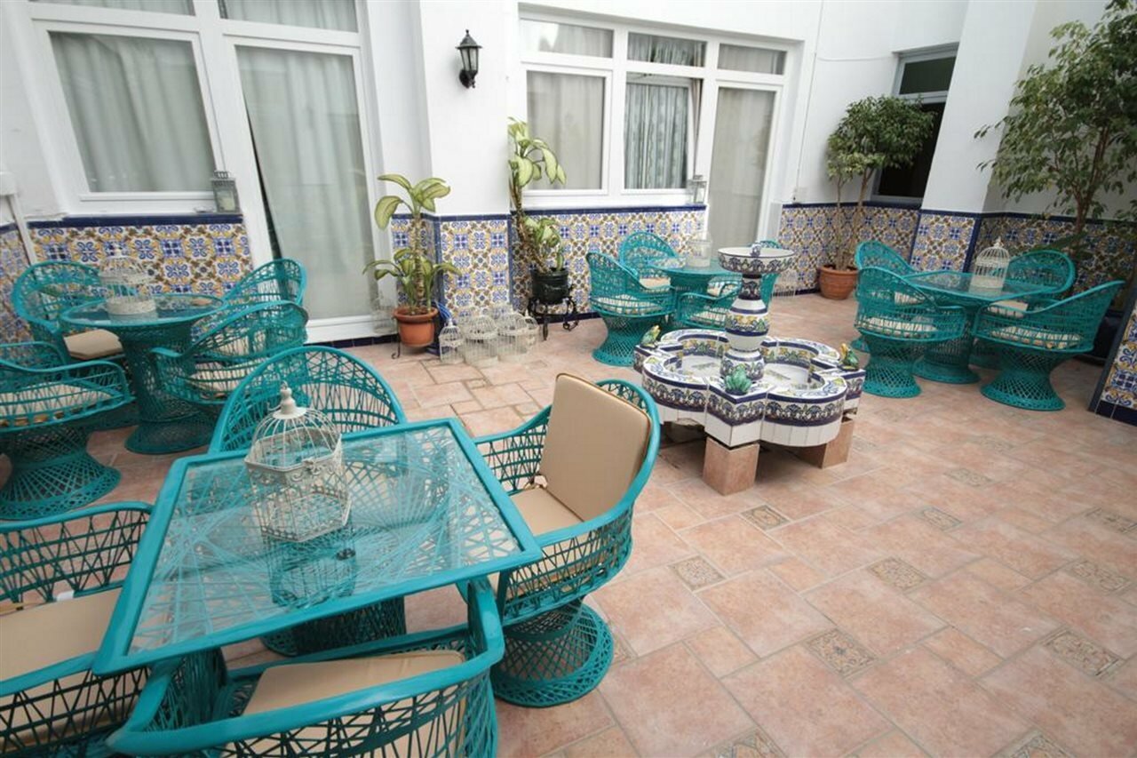 Фото Hotel Mediterráneo Carihuela