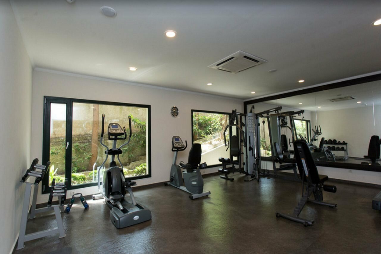 Фото Zeytinada Hotel