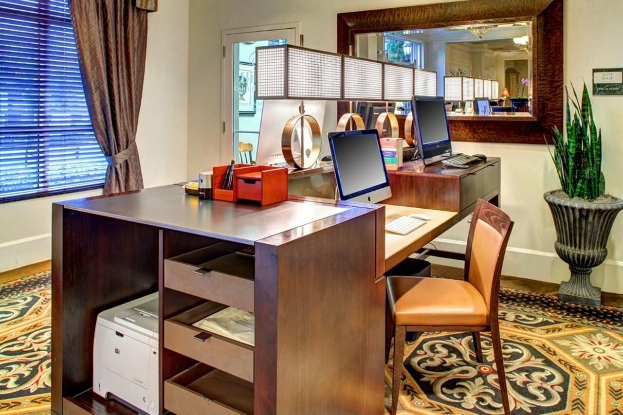 Фото Hilton Columbia Center