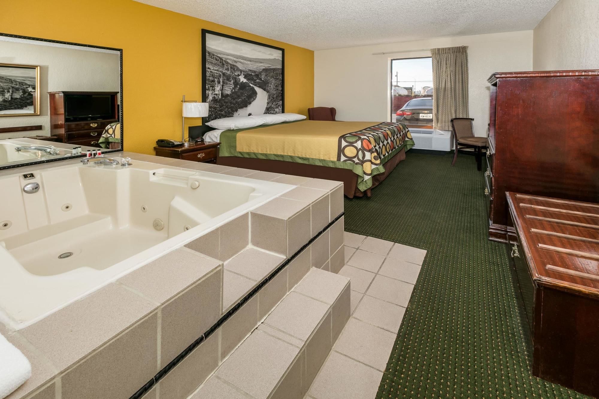 Фото Super 8 by Wyndham Ft Stockton