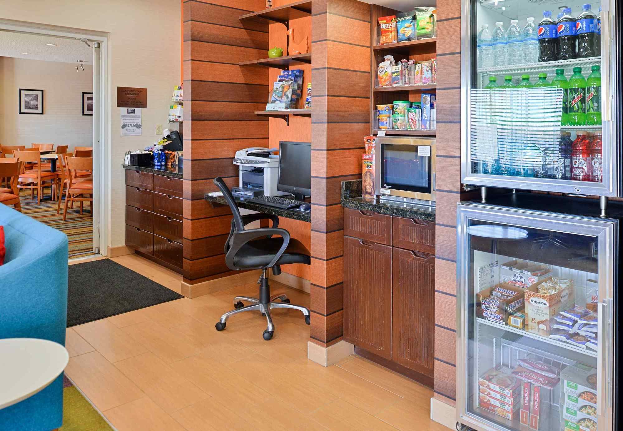 Фото AmericInn by Wyndham Duluth