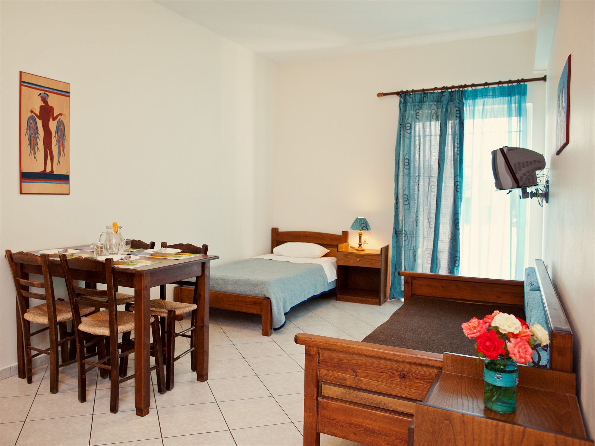 Фото Niriides Hotel