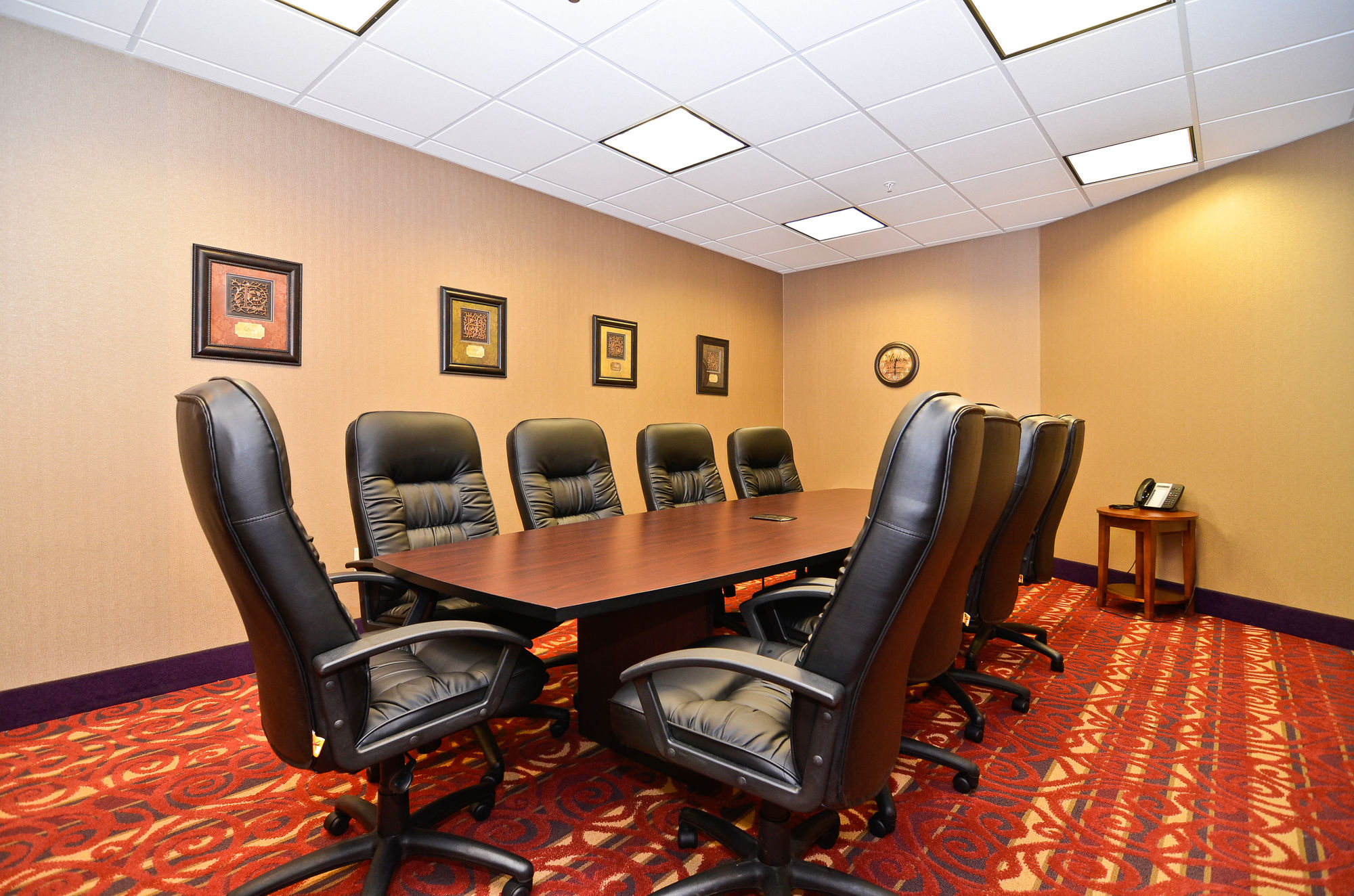 Фото Best Western Plus Carousel Inn & Suites