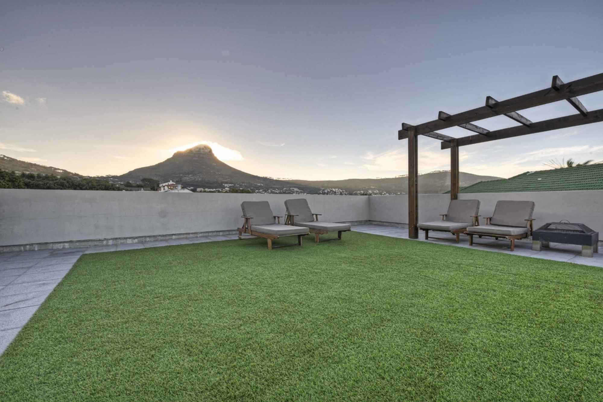 Фото The Three Boutique Hotel