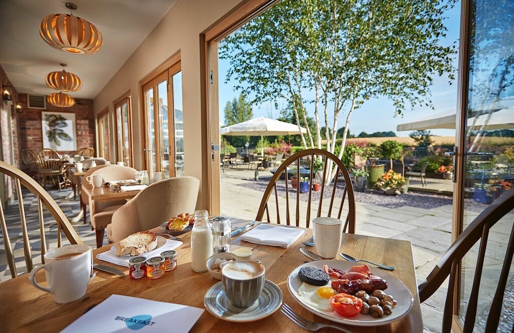 Hotel Lion Quays Hotel & Spa, England, photo