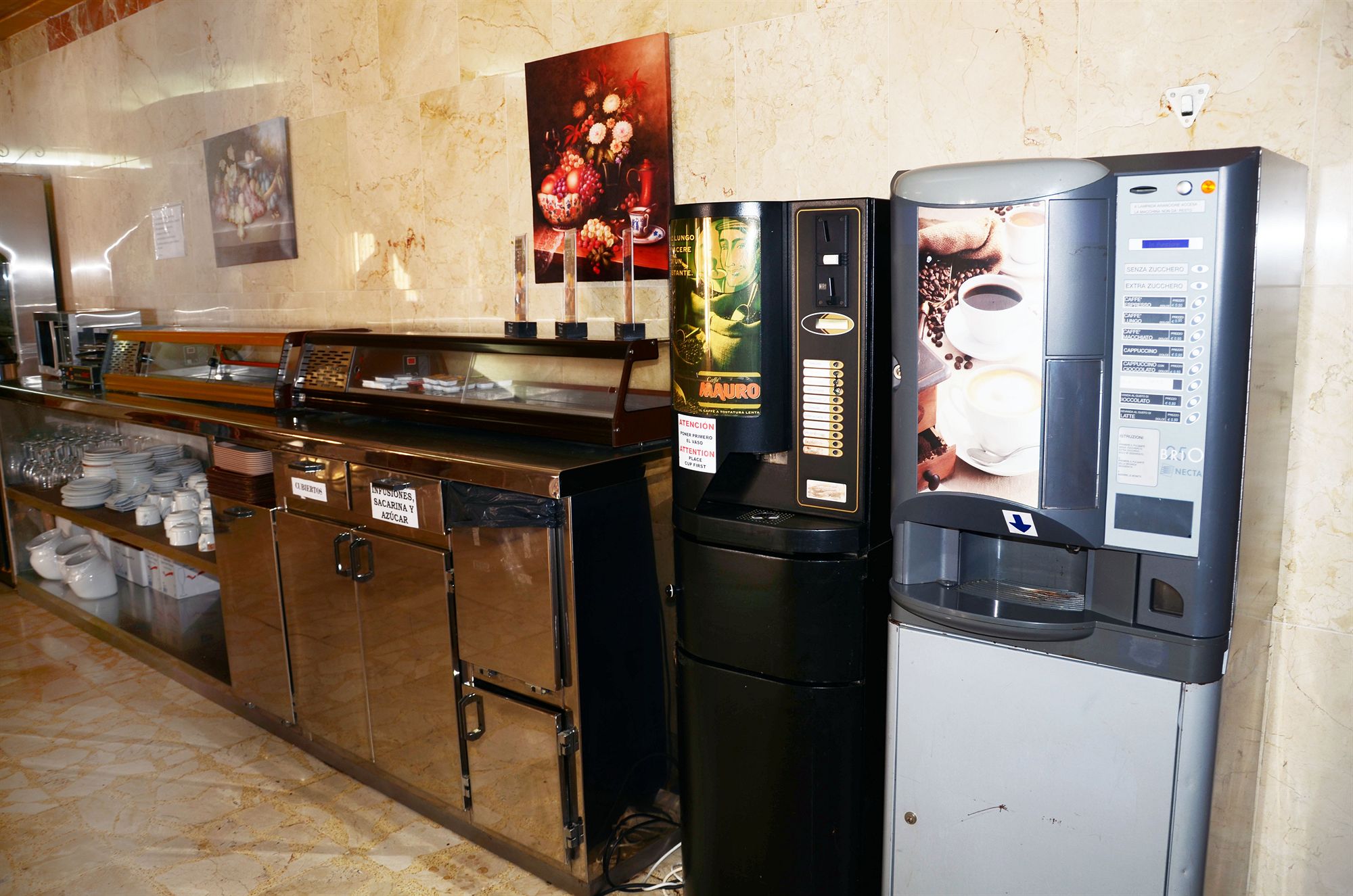 Фото Hotel Aeropuerto Sur