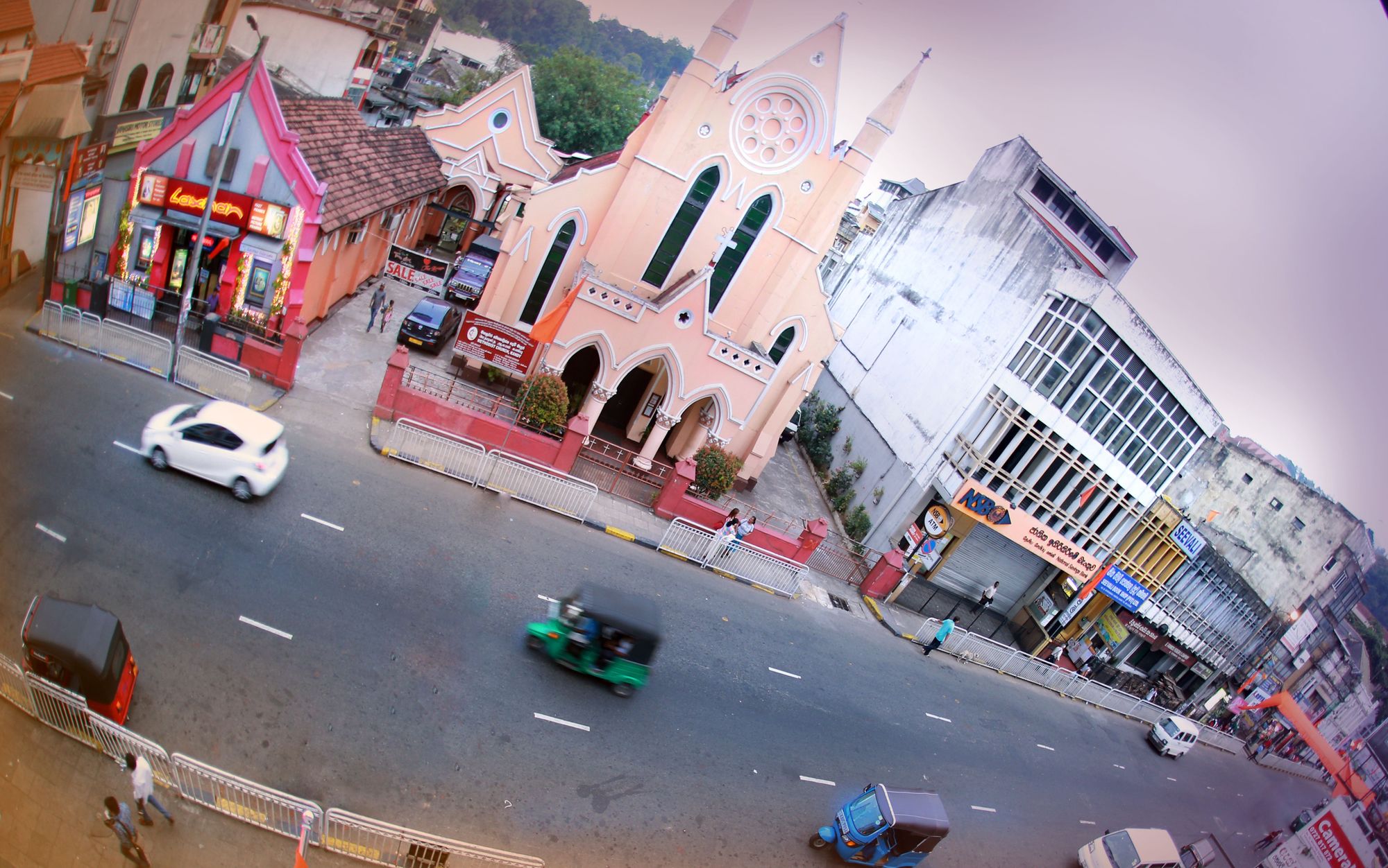 Фото Отель Kandy City by Earl's