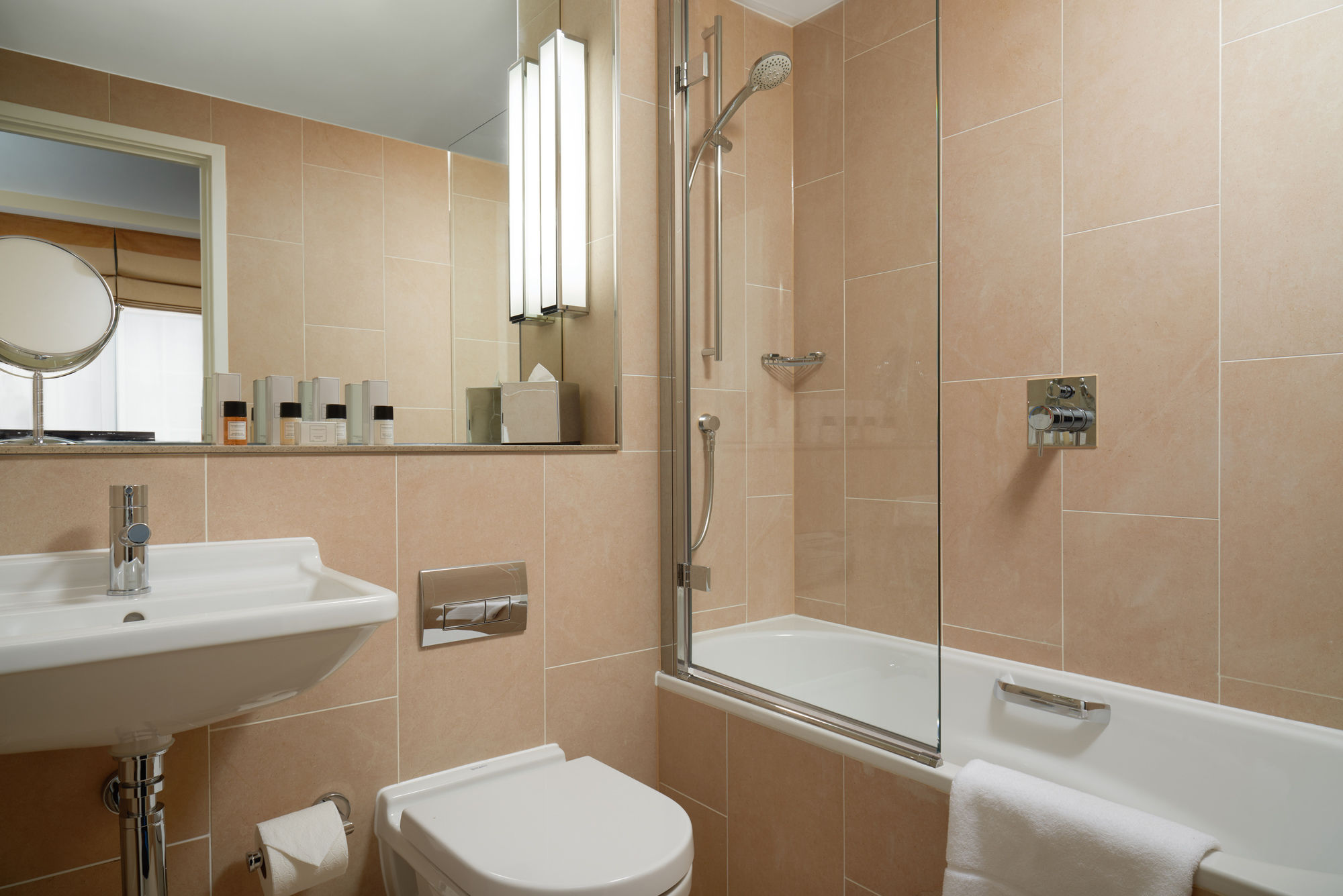 Фото The Resident Victoria