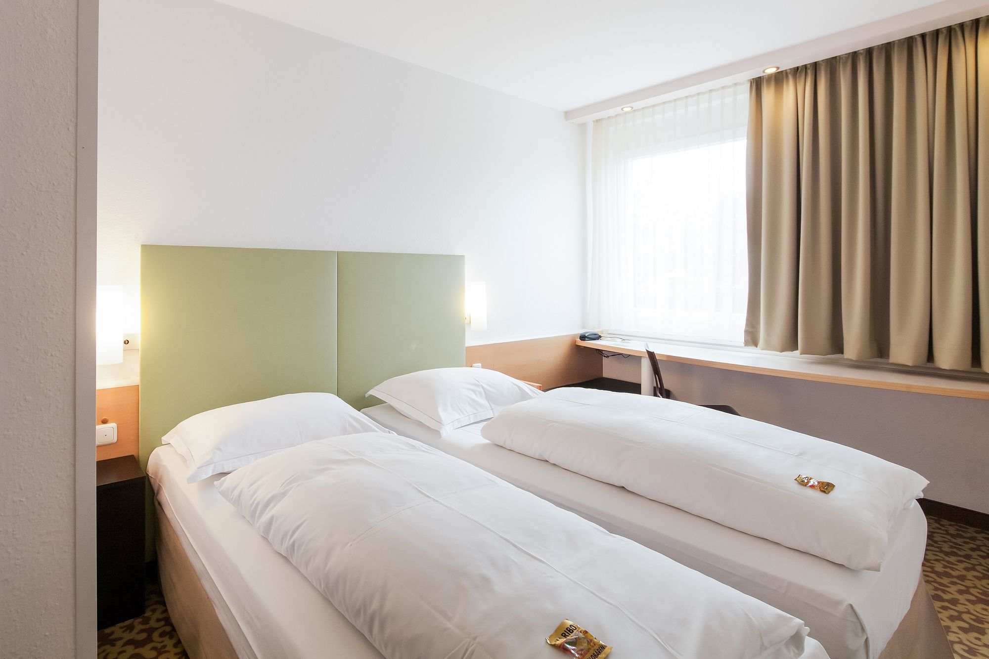 Фото 128815760722