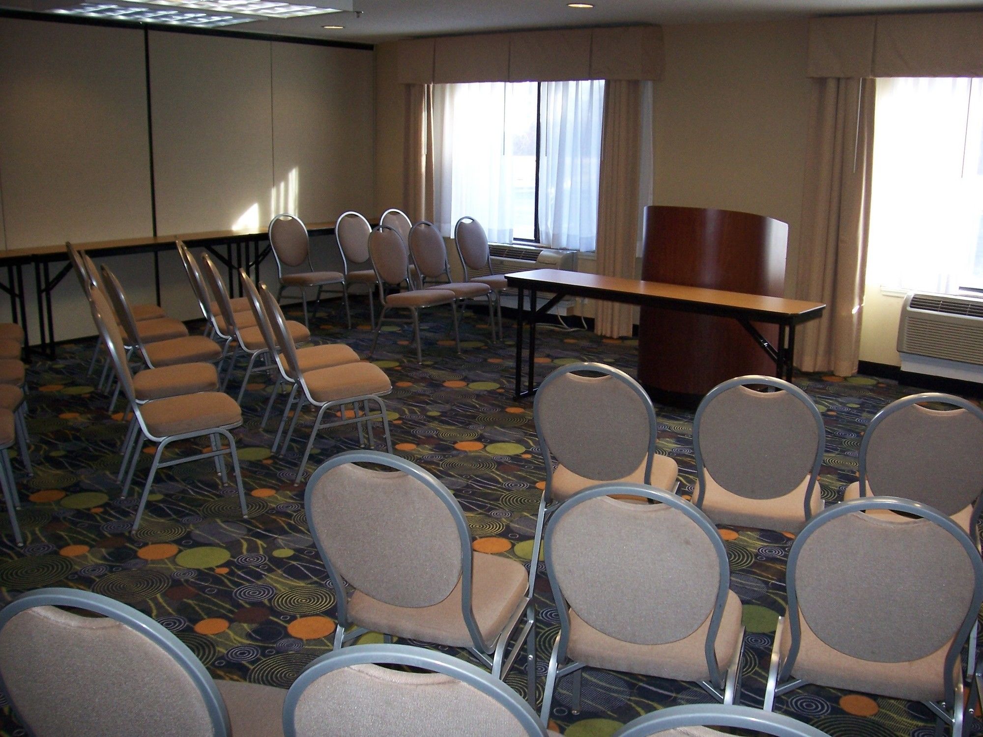 Фото Holiday Inn Express & Suites Raleigh North - Wake Forest, an Ihg Hotel