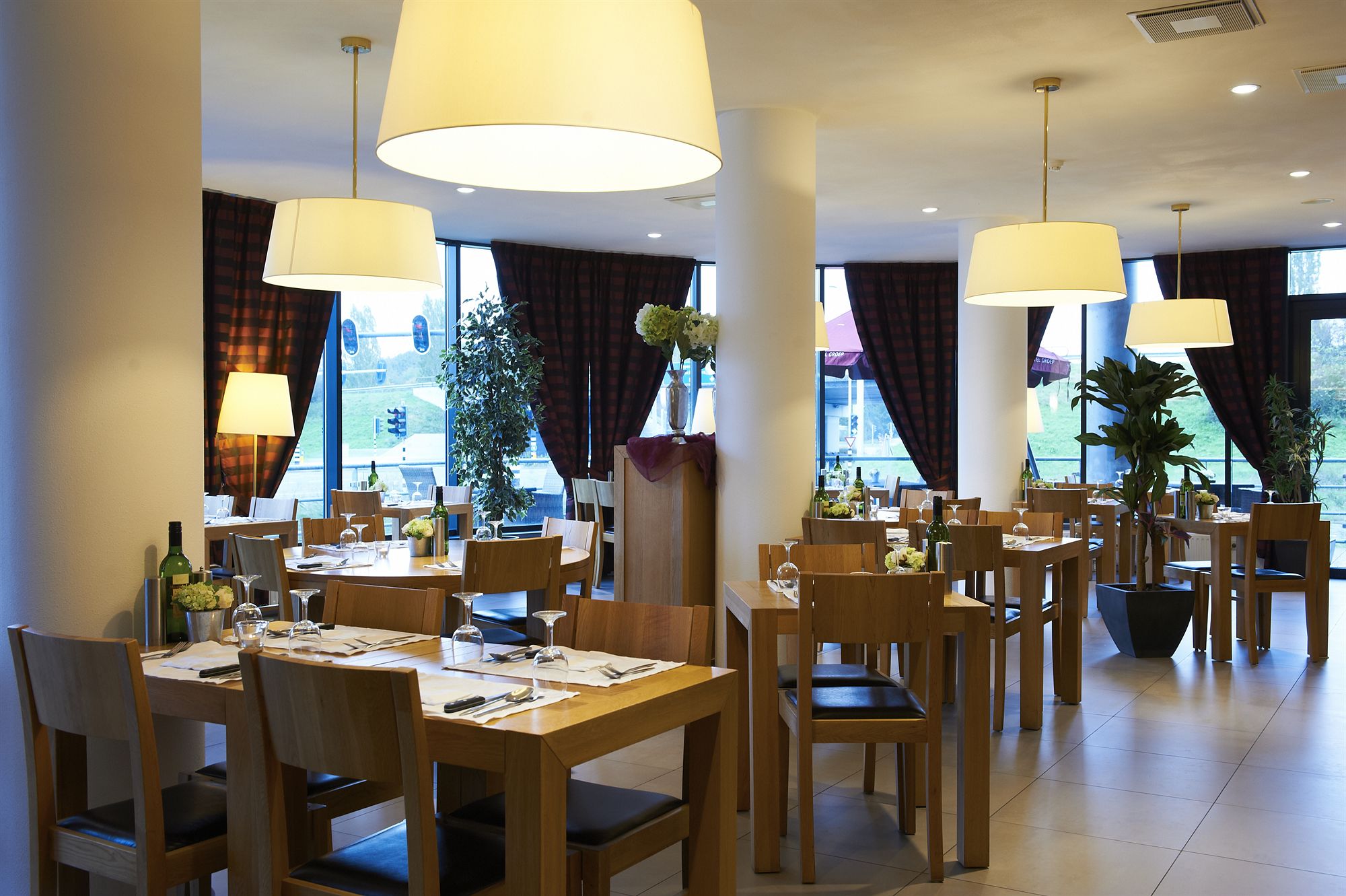 Фото Bastion Hotel Groningen