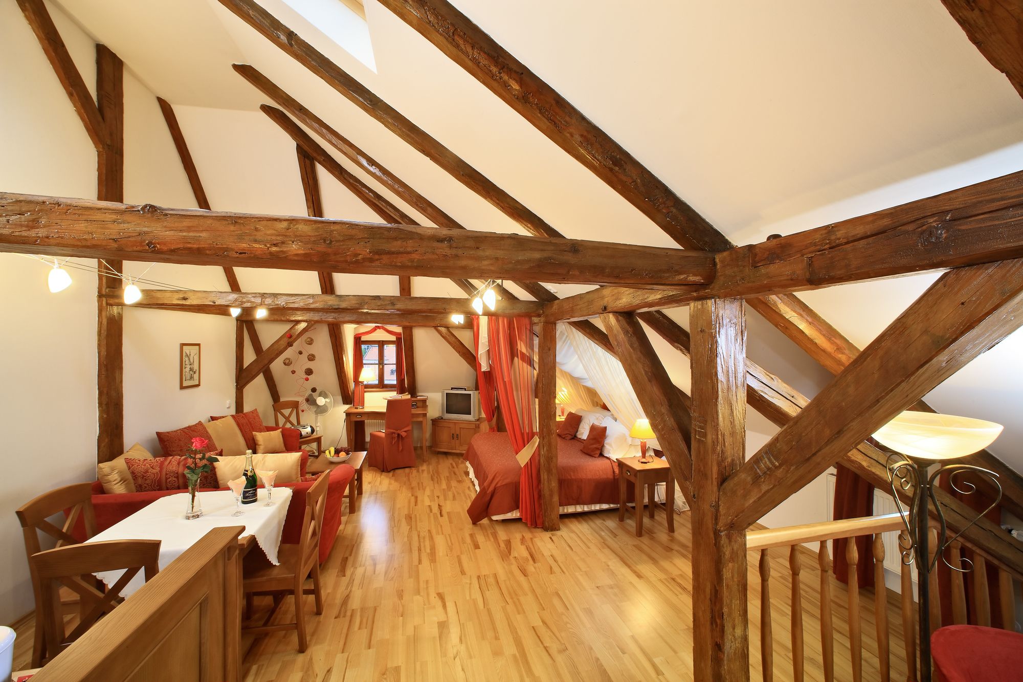 Фото Castle View Apartments