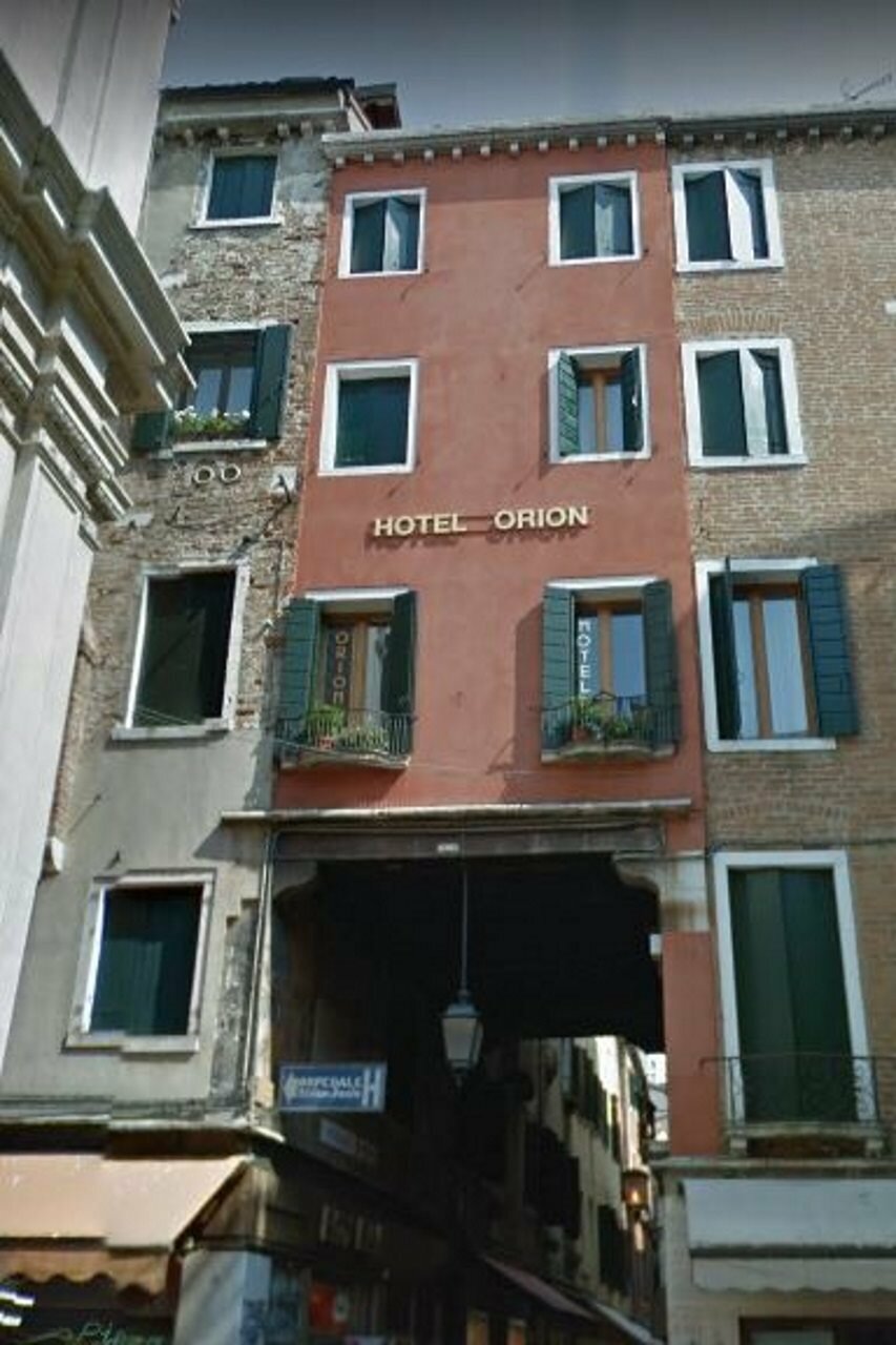 Фото Hotel Orion