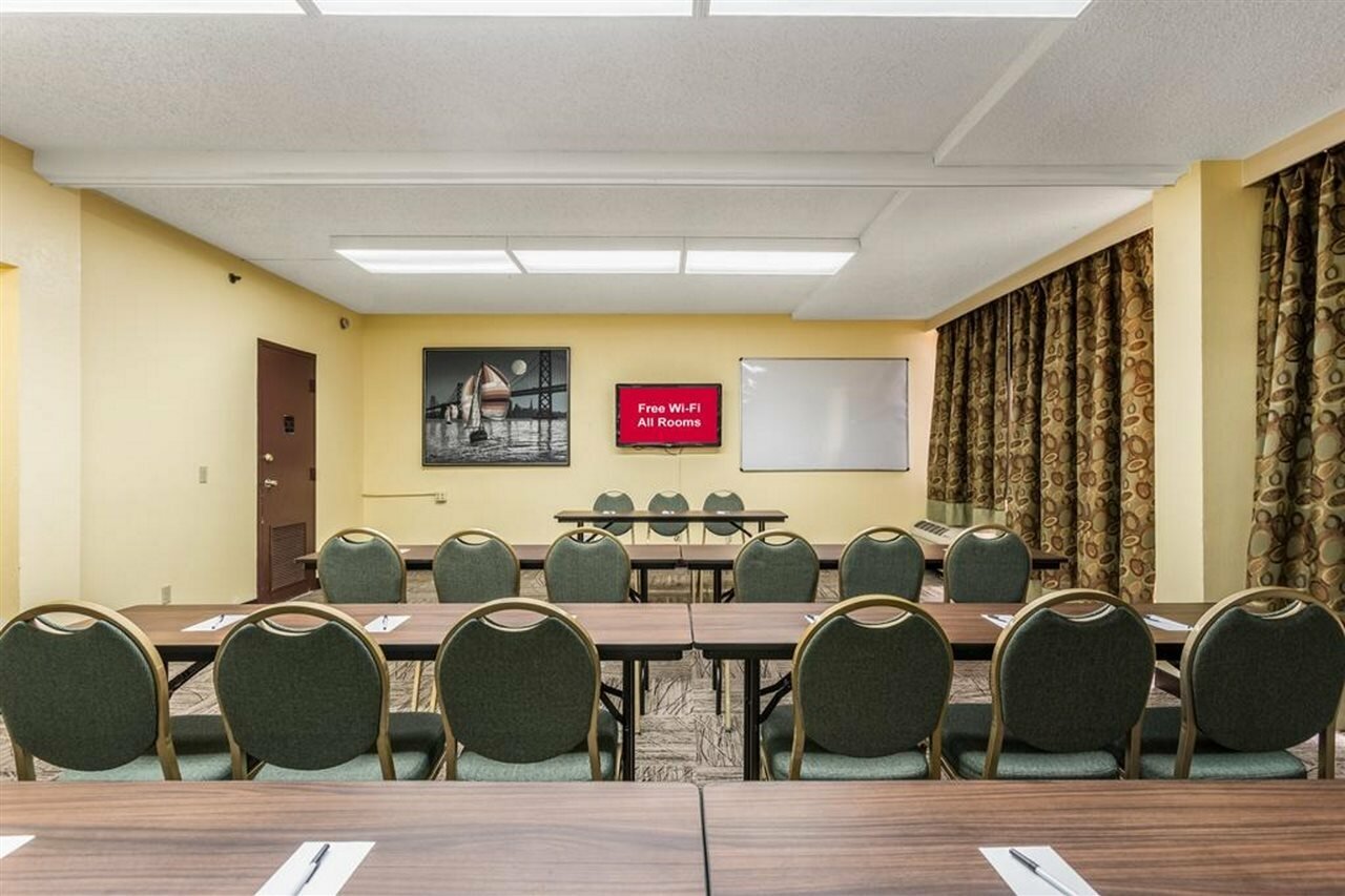 Фото Tropical Palms Hotel