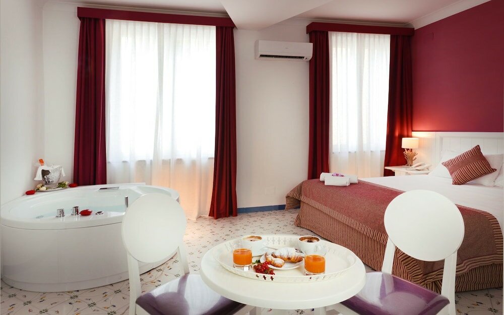 Фото Cala Moresca Hotel