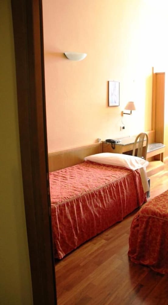 Фото Hotel Vecchia Milano