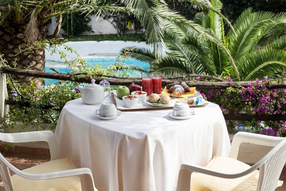 Фото La Jacia Hotel & Resort