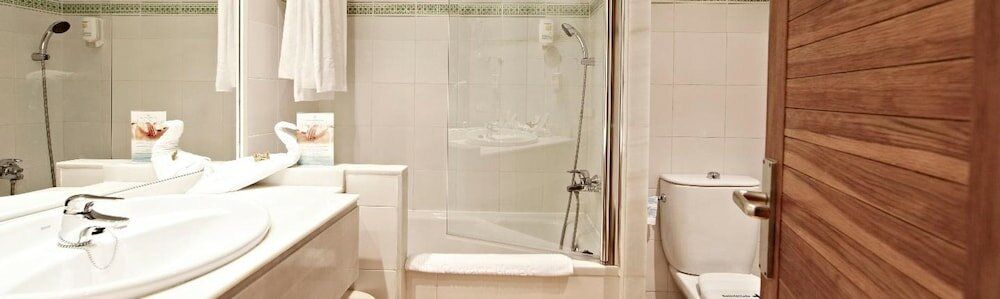 Фото Hotel & SPA S'entrador Playa