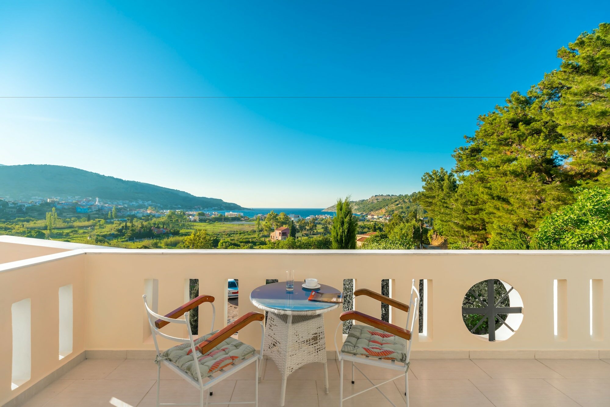 Фото Ai Yannis Suites and Apartments Hotel