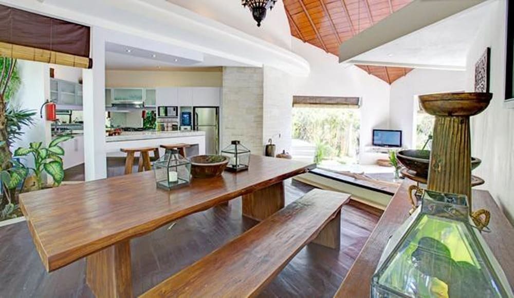 Фото Villa Sahaja