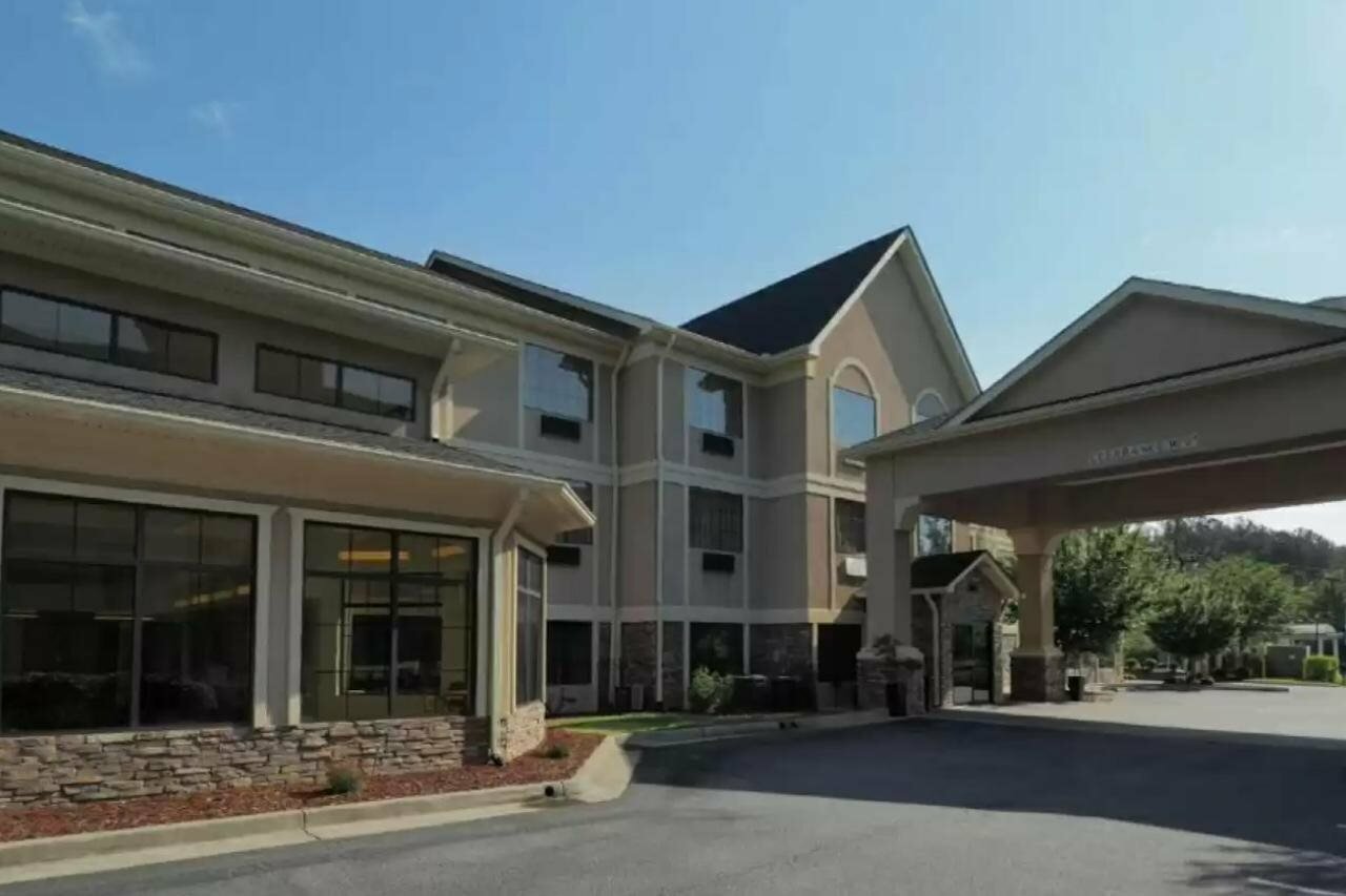 Фото Country Inn & Suites by Radisson, Canton, Ga
