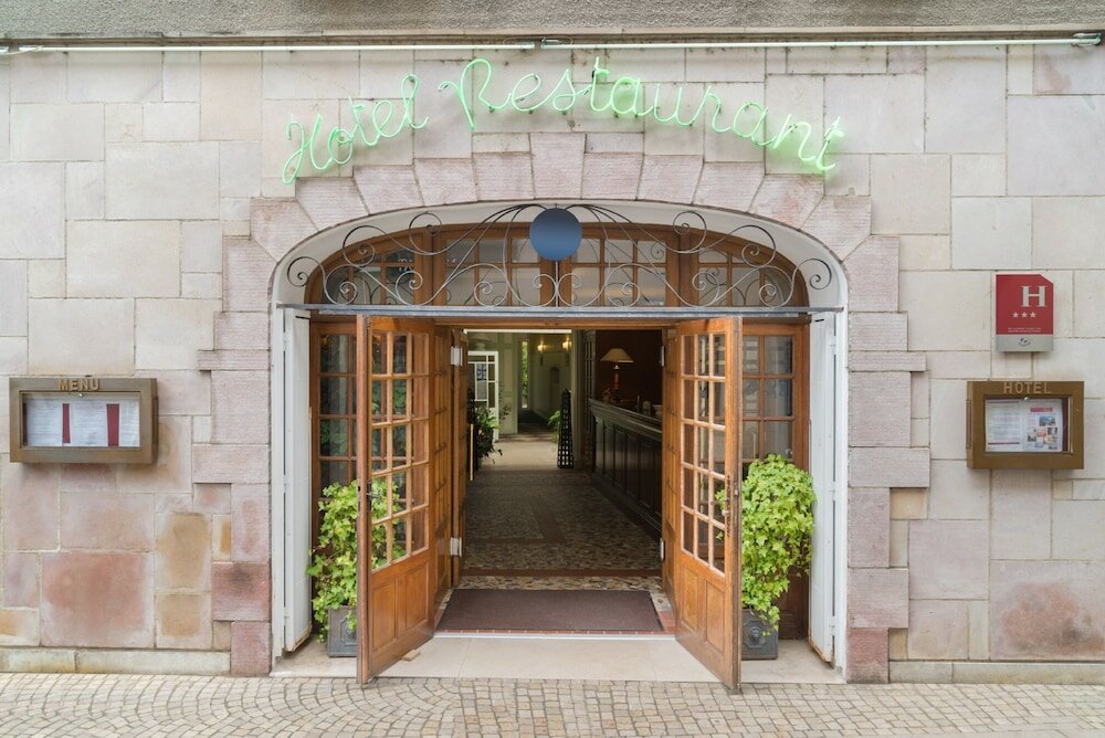 Фото The Originals Boutique, Hostellerie des Trois Pigeons