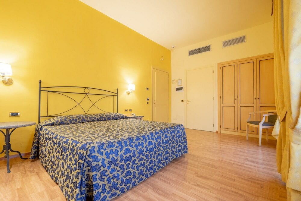 Фото Benivieni Hotel