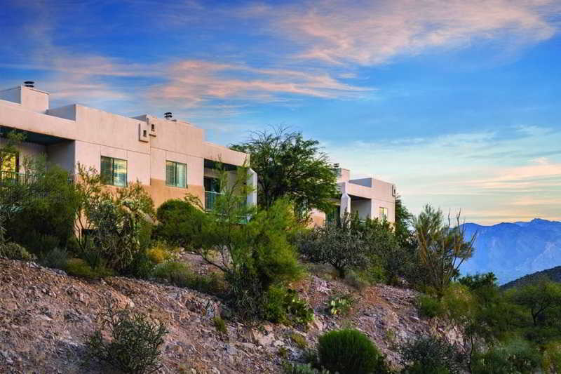 Фото Starr Pass Golf Suites