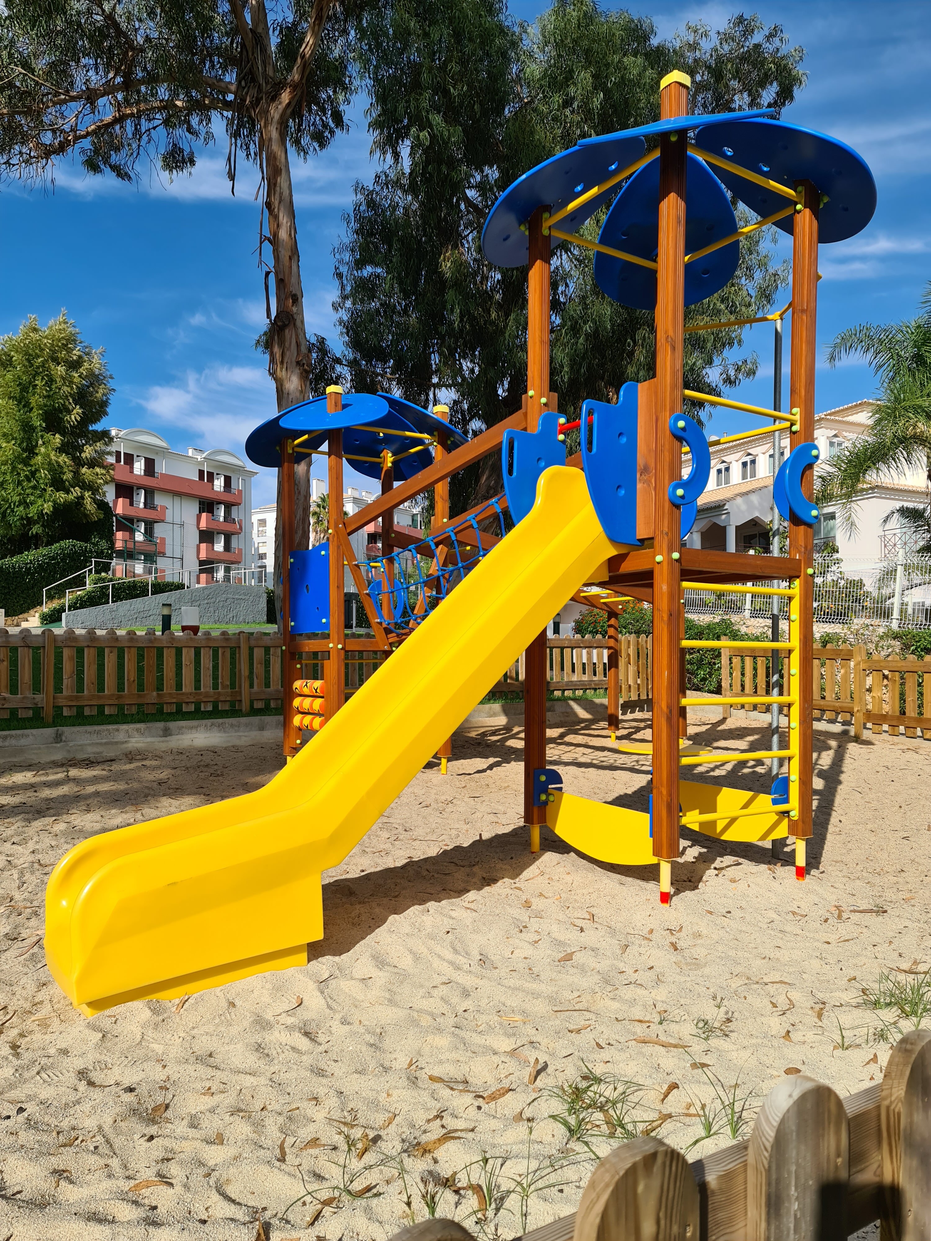 Фото Apartamentos Turísticos Clube Vilarosa