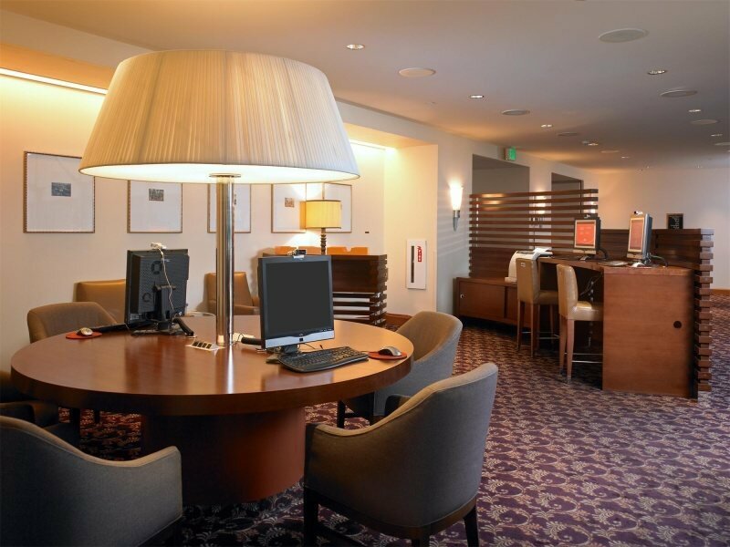 Фото Sheraton Grand Sacramento Hotel