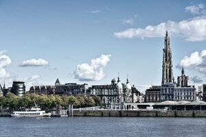 Гостиница Hilton Antwerp Old Town