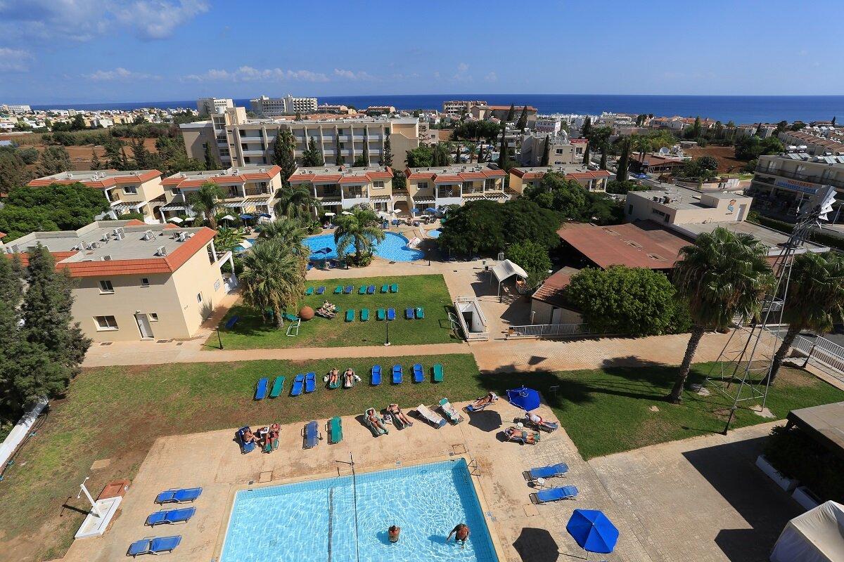 Фото Jacaranda Apartments