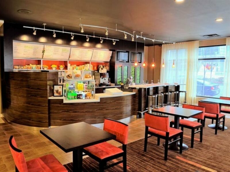 Фото Courtyard by Marriott Louisville Downtown