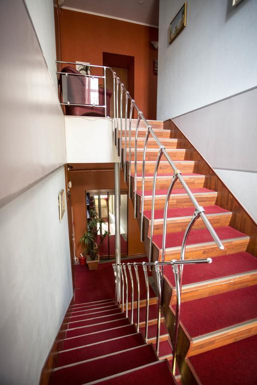 Фото Премьера