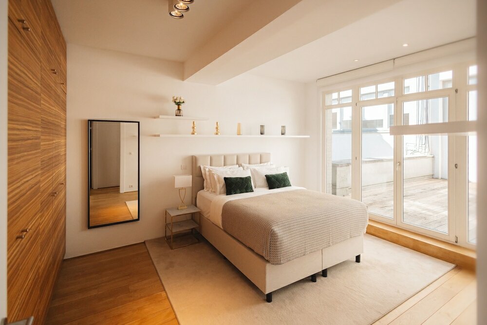 Фото Châtelain III