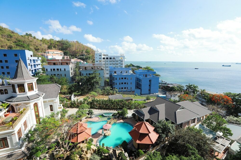 Фото отеля 2