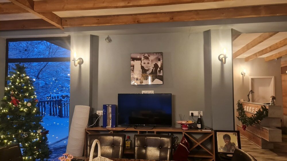 Фото Mestia Roots