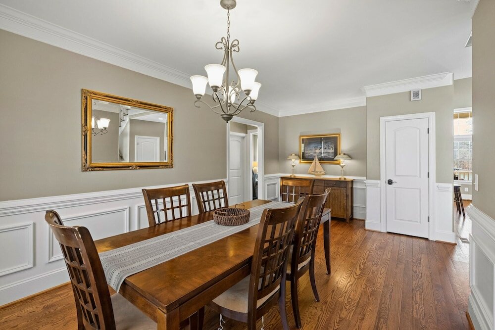 Фото Lake Living by Avantstay Sleeps 22 + Dock, Pool