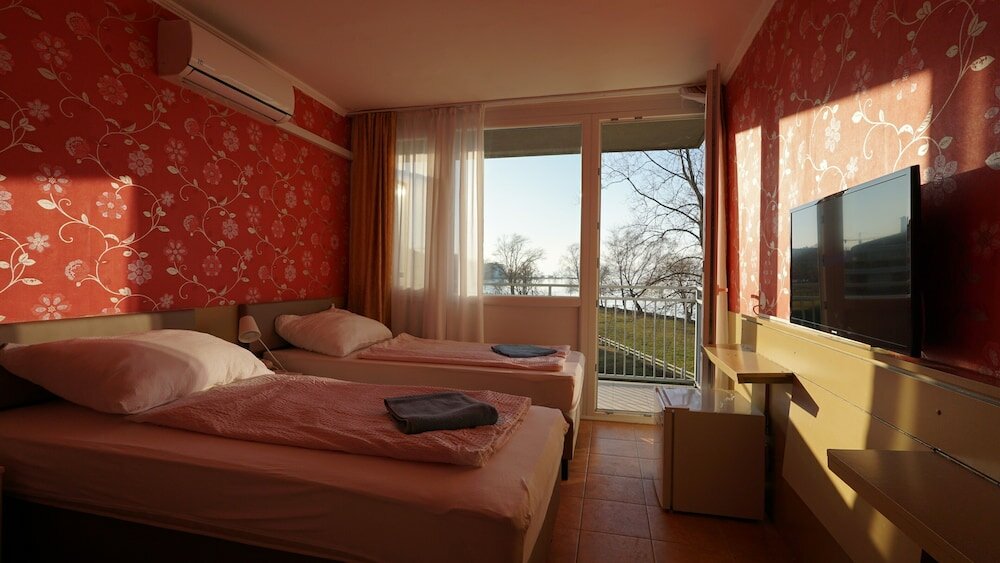 Фото Plage Hotel Siófok