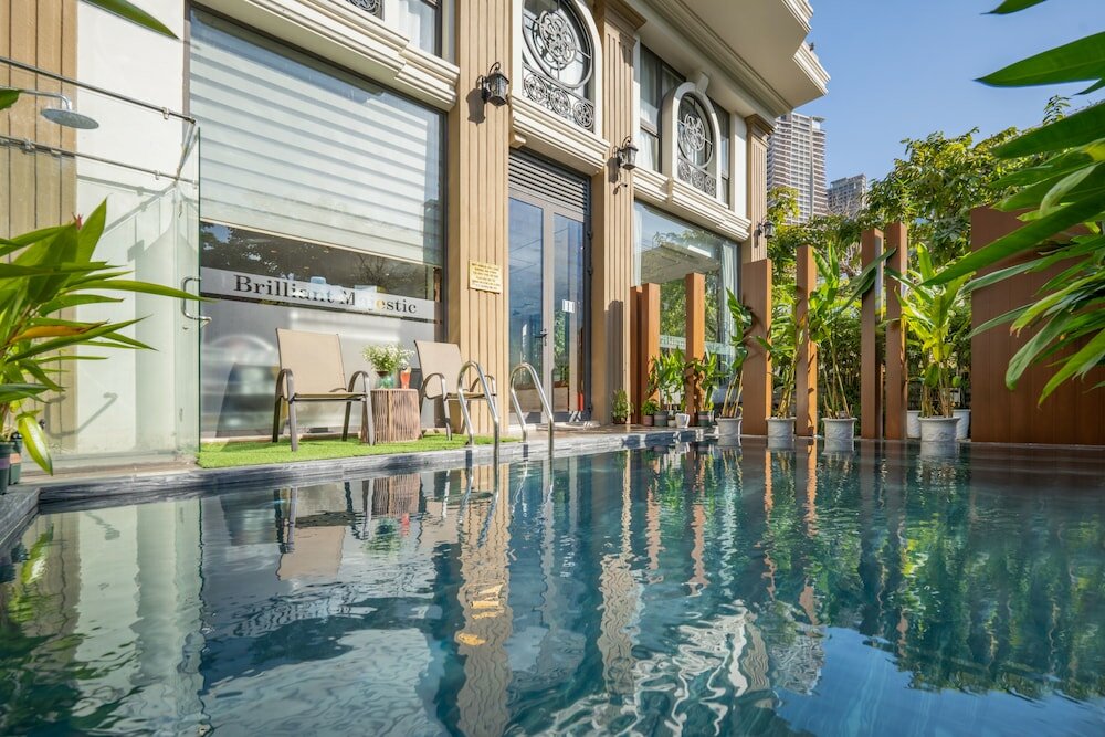 Фото Brilliant Majestic Hotel