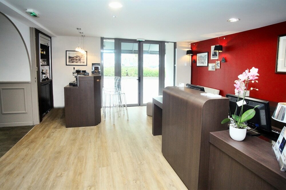 Фото Kyriad Vannes Centre Ville