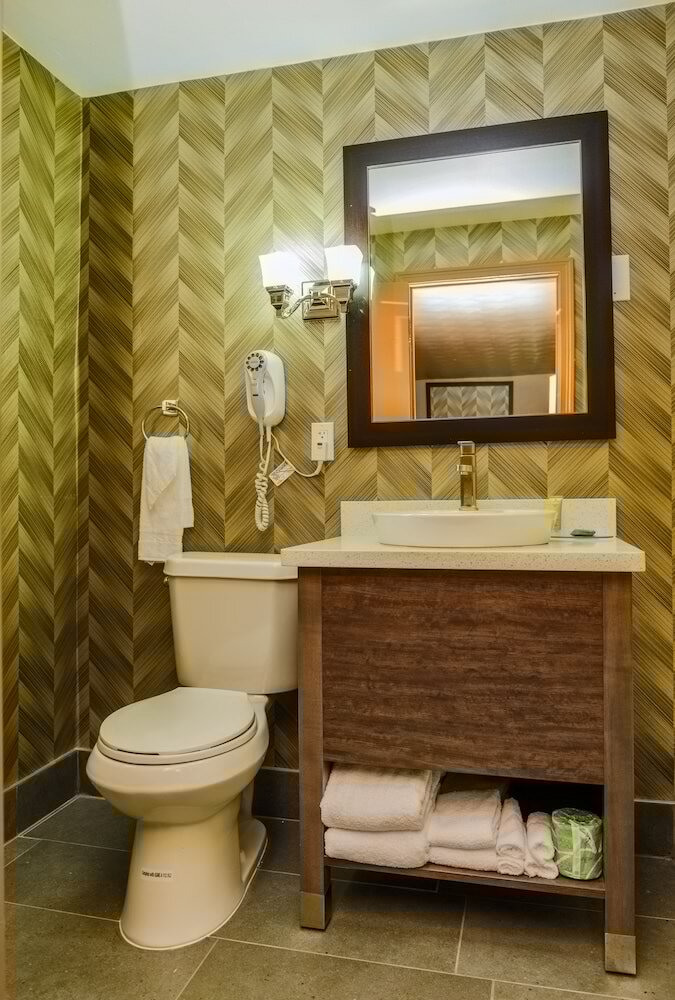 Фото AArya Hotel by Niagara Fashion Outlets