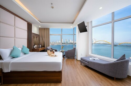 Гостиница Pariat River Front Hotel в Дананге