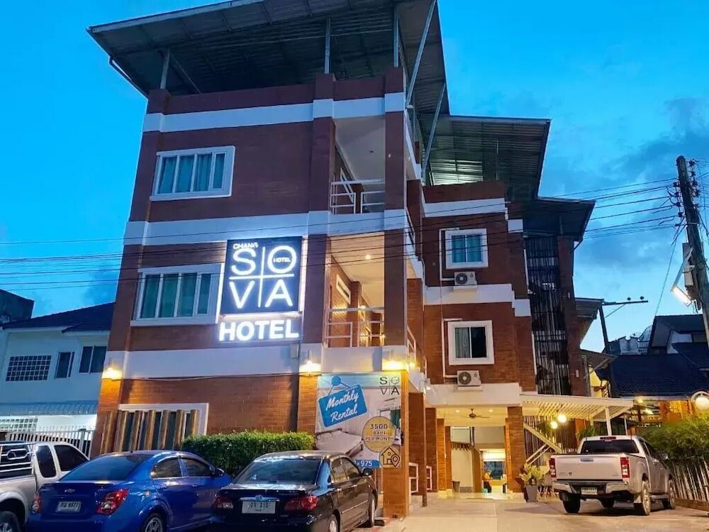 Фото отеля 1