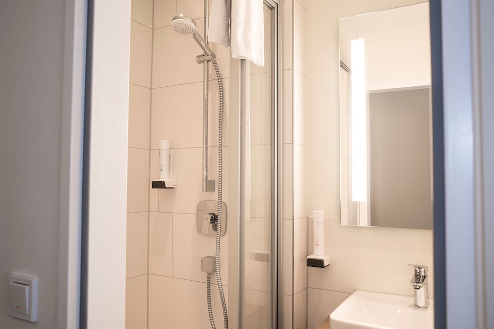 Фото Maingau Hotel