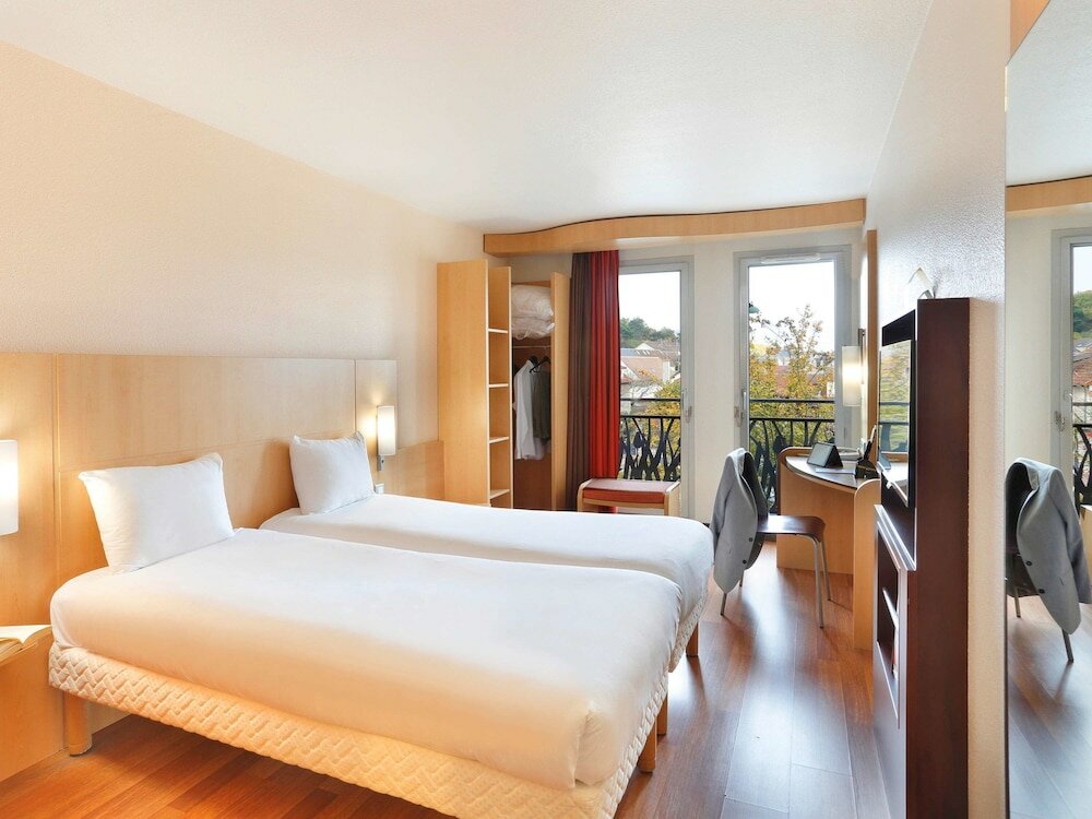 Фото ibis Etampes